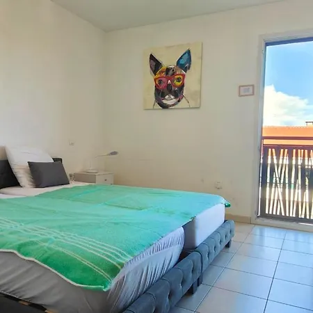 Flat In With Balcony Air Co And Parking *