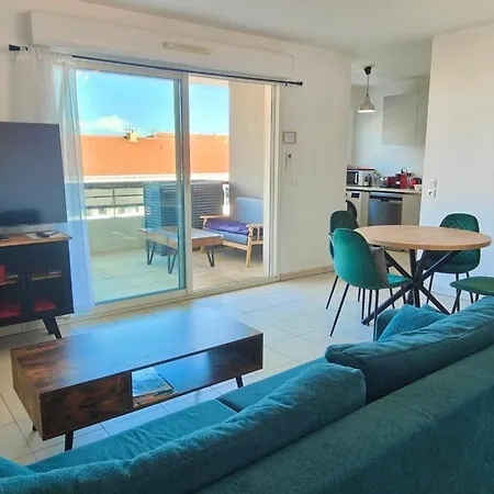 Appartement Flat In With Balcony Air Co And Parking Fréjus